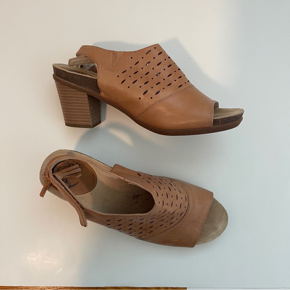 Abeo Berrie Leather Block Heels
